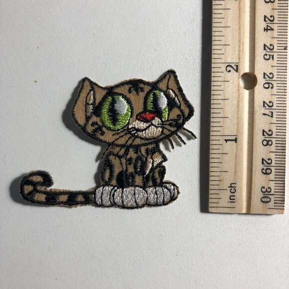 🛒 $3 Embroidered Iron on Patch - Cat #21 - Picture 3 of 4